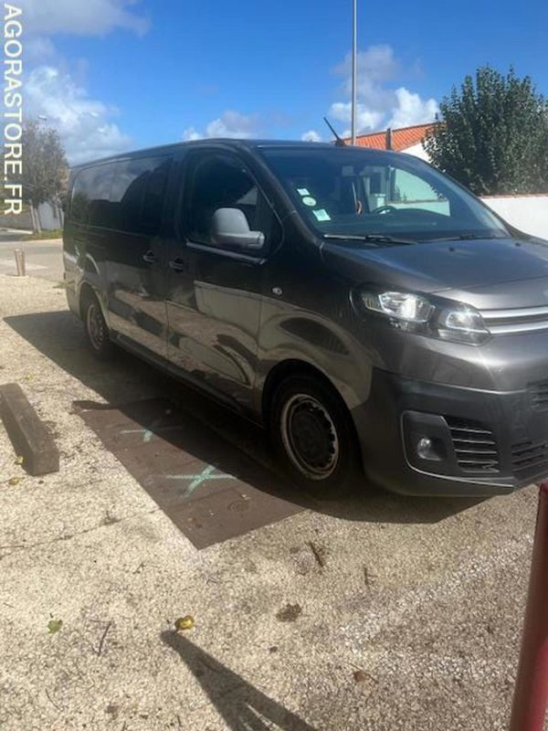 MINIBUS CITROEN JUMPY SPACETOURER 1.5L BHDI - 4 portes - 2019 - 182 000km - Microbuz, Transport persoane: Foto 1 MINIBUS CITROEN JUMPY SPACETOURER 1.5L BHDI - 4 portes - 2019 - 182 000km - Microbuz, Transport persoane: Foto 1