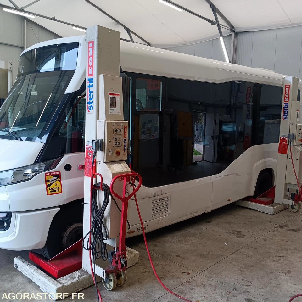 MINIBUS VEHIXEL CYTIOS N° 100762 MEC2016 172285KM EB-549-LT - Microbuz, Transport persoane: Foto 2 MINIBUS VEHIXEL CYTIOS N° 100762 MEC2016 172285KM EB-549-LT - Microbuz, Transport persoane: Foto 2