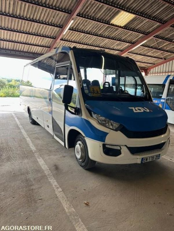 MINICARS IVECO BUS DAILY TOURYS 25396 MEC 2017 KM 277000 EN-178-ZE - Microbuz, Transport persoane: Foto 2 MINICARS IVECO BUS DAILY TOURYS 25396 MEC 2017 KM 277000 EN-178-ZE - Microbuz, Transport persoane: Foto 2