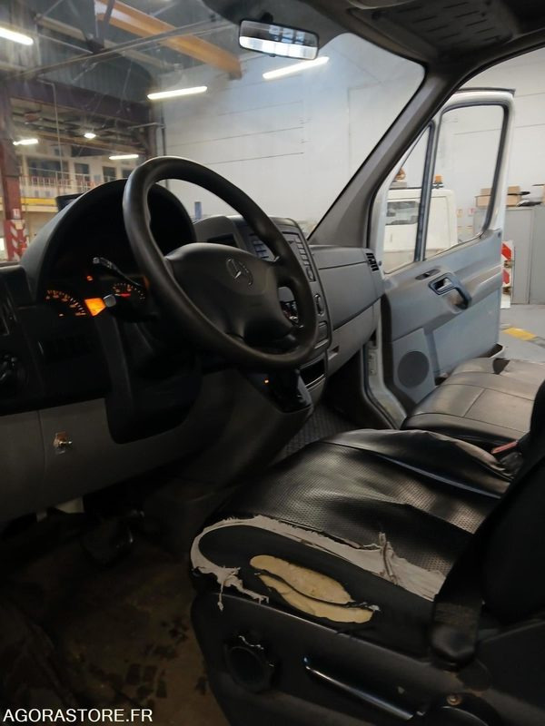 Mercedes sprinter ANNEE 2015 BOITE AUTO - Autoutilitară basculantă: Foto 4 Mercedes sprinter ANNEE 2015 BOITE AUTO - Autoutilitară basculantă: Foto 4