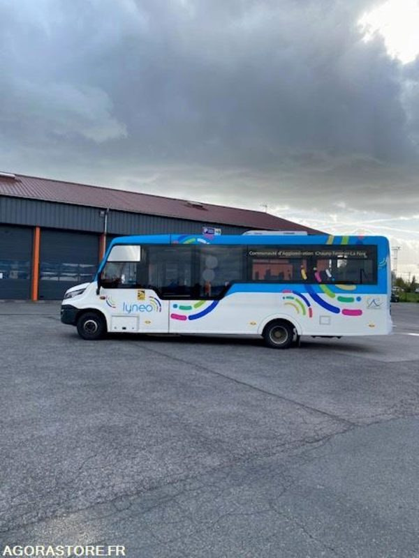 Minibus INDCAR MOBI LOW ENTRY - 27 places - PMR - Microbuz, Transport persoane: Foto 3 Minibus INDCAR MOBI LOW ENTRY - 27 places - PMR - Microbuz, Transport persoane: Foto 3