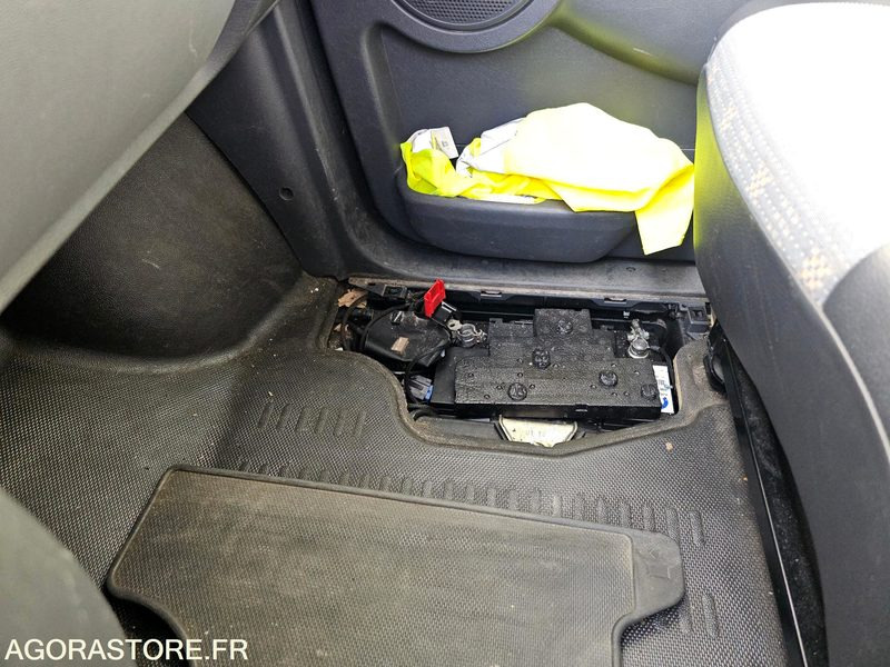 Minibus JUMPY "sans CT" non roulant - Microbuz, Transport persoane: Foto 5 Minibus JUMPY "sans CT" non roulant - Microbuz, Transport persoane: Foto 5