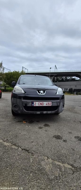 Monospace Peugeot Partner - 2012 - 296 080km - Automobil: Foto 2 Monospace Peugeot Partner - 2012 - 296 080km - Automobil: Foto 2