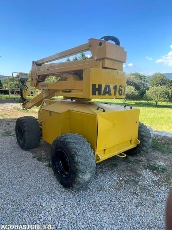 NACELLE HAULOTTE HA16D 4X4 1991 6400 HEURES - Autopropulsată platformă: Foto 1 NACELLE HAULOTTE HA16D 4X4 1991 6400 HEURES - Autopropulsată platformă: Foto 1