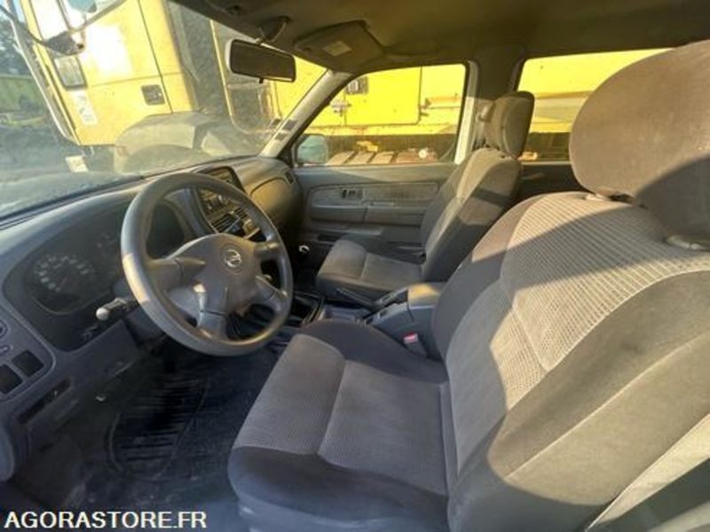NISSAN KING-CAB - 2010 - 218034km - AZ254QR - Pick-up: Foto 4 NISSAN KING-CAB - 2010 - 218034km - AZ254QR - Pick-up: Foto 4