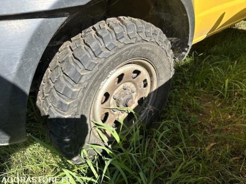 NISSAN NAVARRA - 2010 - 256672KM - AZ379QR - Pick-up: Foto 4 NISSAN NAVARRA - 2010 - 256672KM - AZ379QR - Pick-up: Foto 4