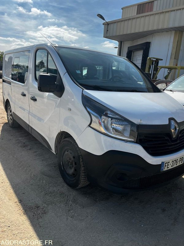 (Ne pas mettre en ligne) renault trafic 3 1.6 dci 5places - Autoutilitară compactă: Foto 1 (Ne pas mettre en ligne) renault trafic 3 1.6 dci 5places - Autoutilitară compactă: Foto 1