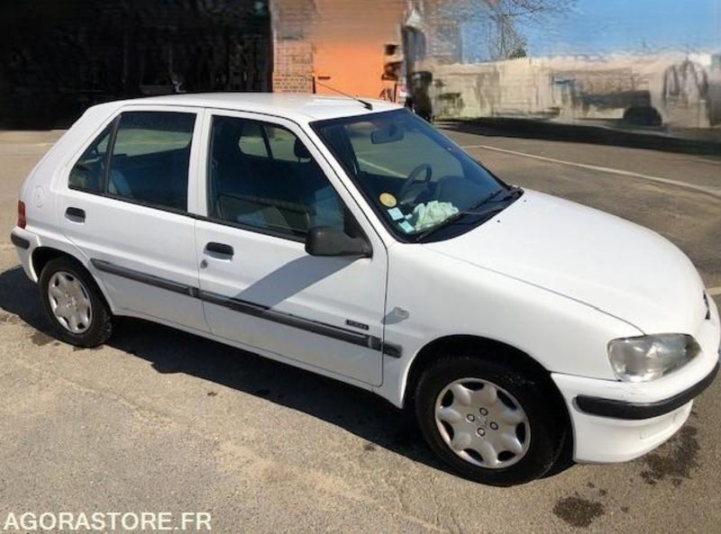 PEUGEOT 106 FINITION ZEN ESSENCE - Automobil: Foto 2 PEUGEOT 106 FINITION ZEN ESSENCE - Automobil: Foto 2
