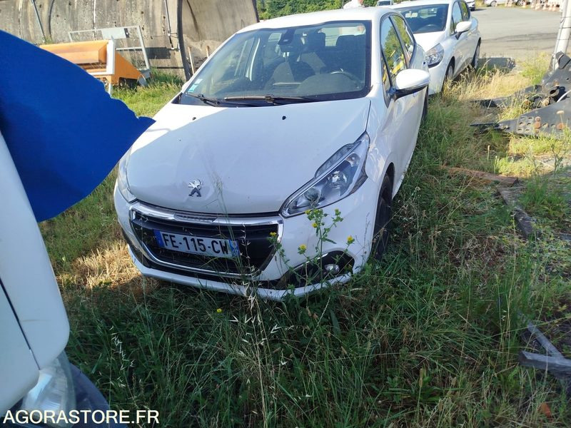 PEUGEOT 208 - 2019 - 232606 KM - Automobil: Foto 1 PEUGEOT 208 - 2019 - 232606 KM - Automobil: Foto 1