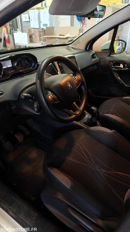 PEUGEOT 208 DF-529-BA - Automobil: Foto 5 PEUGEOT 208 DF-529-BA - Automobil: Foto 5