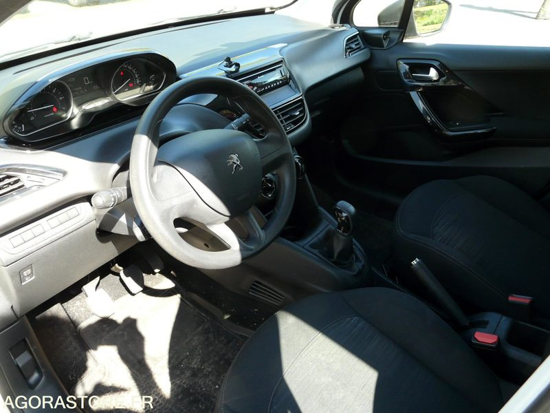 PEUGEOT 208 DX201CZ - Automobil: Foto 5 PEUGEOT 208 DX201CZ - Automobil: Foto 5