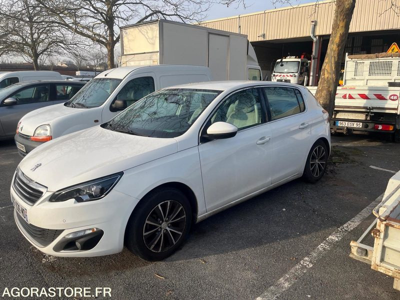 PEUGEOT 308 ESSENCE 130000 kms 2016 - Automobil: Foto 2 PEUGEOT 308 ESSENCE 130000 kms 2016 - Automobil: Foto 2