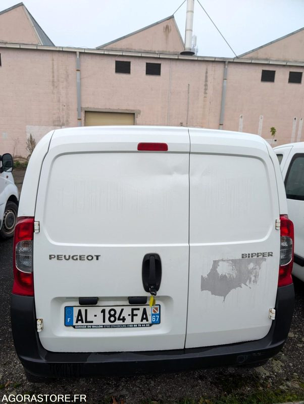 PEUGEOT BIPPER 1.4 HDI - 167 691 KM - Autoutilitară compactă: Foto 2 PEUGEOT BIPPER 1.4 HDI - 167 691 KM - Autoutilitară compactă: Foto 2