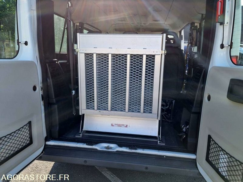 PEUGEOT | BOXER | 2016 | 24046KM - Microbuz, Transport persoane: Foto 4 PEUGEOT | BOXER | 2016 | 24046KM - Microbuz, Transport persoane: Foto 4