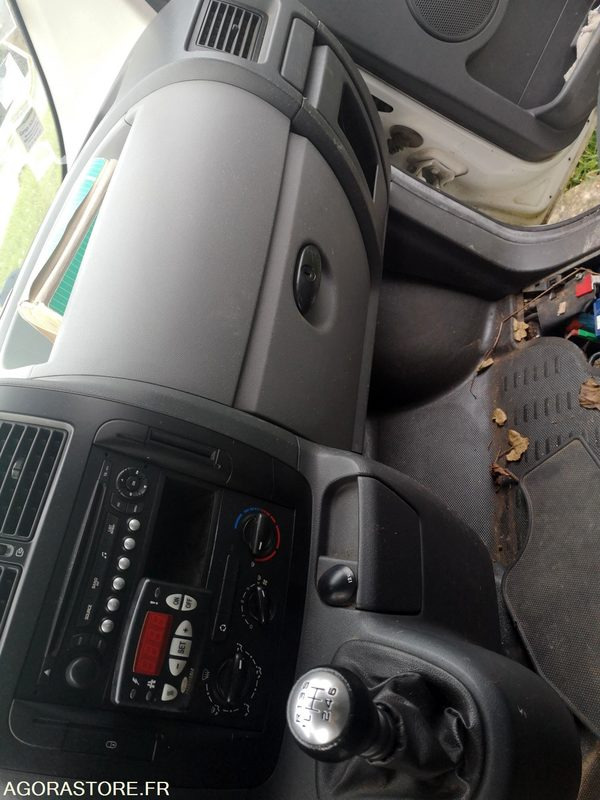 PEUGEOT FRIGORIFIQUE - Autoutilitară frigorifica: Foto 2 PEUGEOT FRIGORIFIQUE - Autoutilitară frigorifica: Foto 2