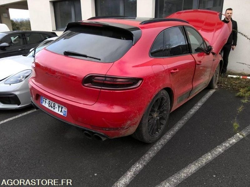PORSCHE MACAN GTS 3.0 BI-TURBO 360 CH ACCIDENTÉ (2019) - SUV: Foto 3 PORSCHE MACAN GTS 3.0 BI-TURBO 360 CH ACCIDENTÉ (2019) - SUV: Foto 3
