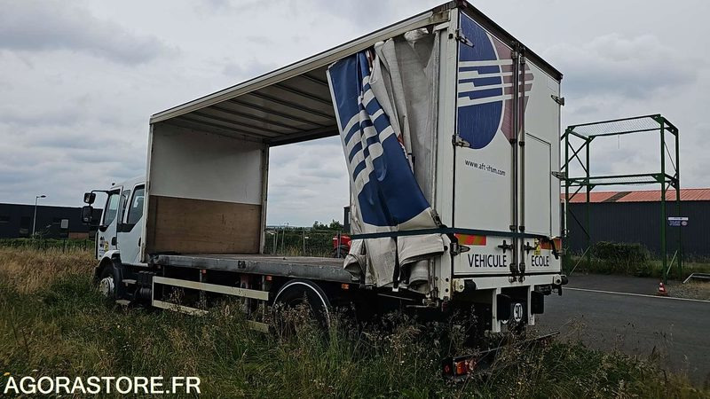 PORTEUR BACHE RENAULT MIDLUM - 2009 - 476000kms - Camion cu prelată: Foto 3 PORTEUR BACHE RENAULT MIDLUM - 2009 - 476000kms - Camion cu prelată: Foto 3