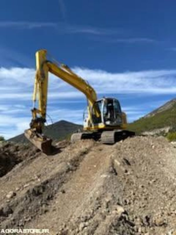 Pelle New Holland E135SR-1ES Diesel 2007 - Excavator pe şenile: Foto 1 Pelle New Holland E135SR-1ES Diesel 2007 - Excavator pe şenile: Foto 1