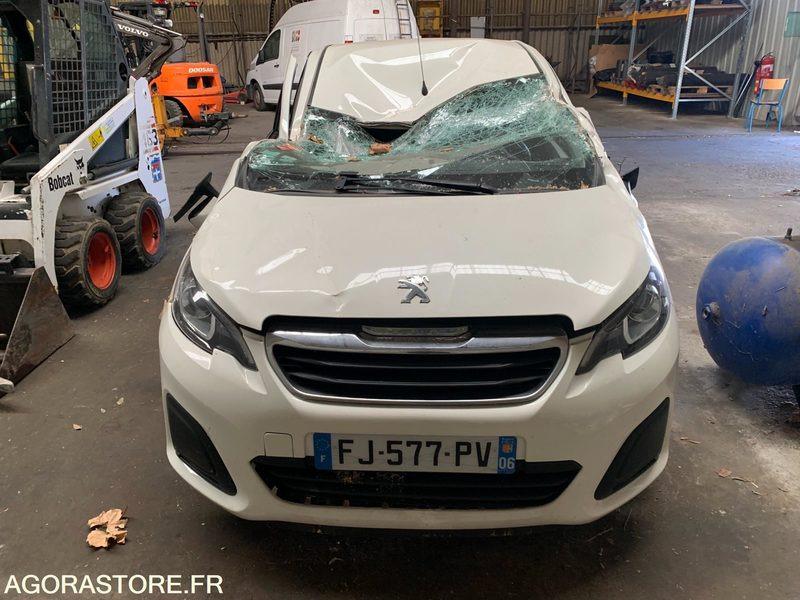 Peugeot 108 - 2019 - 33 967 kms - FJ 577 PV - Automobil: Foto 1 Peugeot 108 - 2019 - 33 967 kms - FJ 577 PV - Automobil: Foto 1
