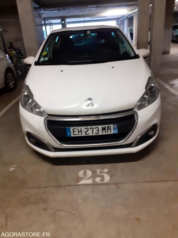 Peugeot 208 - 2016 - 225495 kms - Automobil: Foto 4 Peugeot 208 - 2016 - 225495 kms - Automobil: Foto 4