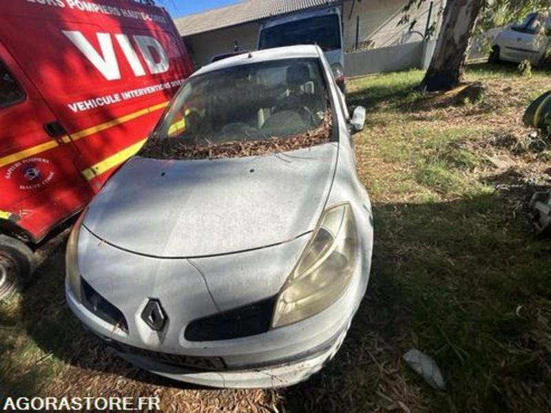 RENAULT CLIO - 2008 - 260000KM - 3664GX2A - Automobil: Foto 1 RENAULT CLIO - 2008 - 260000KM - 3664GX2A - Automobil: Foto 1