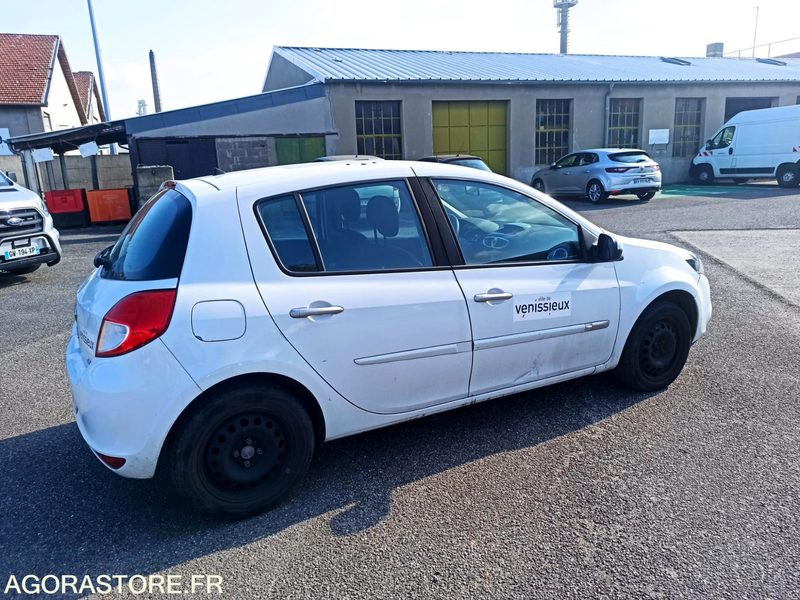 RENAULT CLIO 3 5 PORTES 5 PLACES 1.5 DCI 88CH 2011 58682KM - Automobil: Foto 5 RENAULT CLIO 3 5 PORTES 5 PLACES 1.5 DCI 88CH 2011 58682KM - Automobil: Foto 5