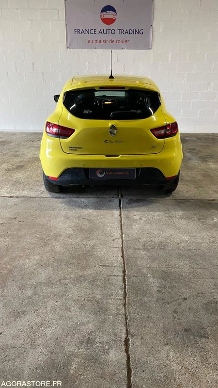 RENAULT ClIO IV 5 Portes 1.5 DCI FAP ECO2 S&S 75 CV - 2P013 - 231 897km - Automobil: Foto 2 RENAULT ClIO IV 5 Portes 1.5 DCI FAP ECO2 S&S 75 CV - 2P013 - 231 897km - Automobil: Foto 2