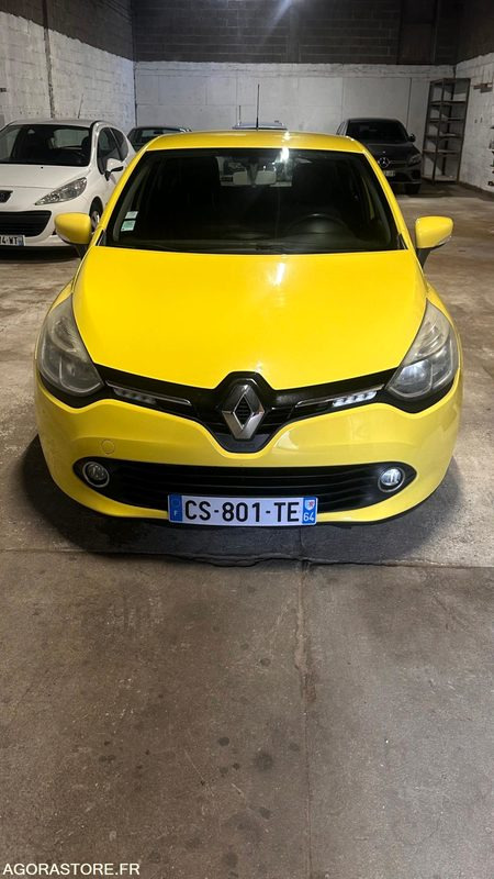 RENAULT ClIO IV 5 Portes 1.5 DCI FAP ECO2 S&S 75 CV - 2P013 - 231 897km - Automobil: Foto 4 RENAULT ClIO IV 5 Portes 1.5 DCI FAP ECO2 S&S 75 CV - 2P013 - 231 897km - Automobil: Foto 4