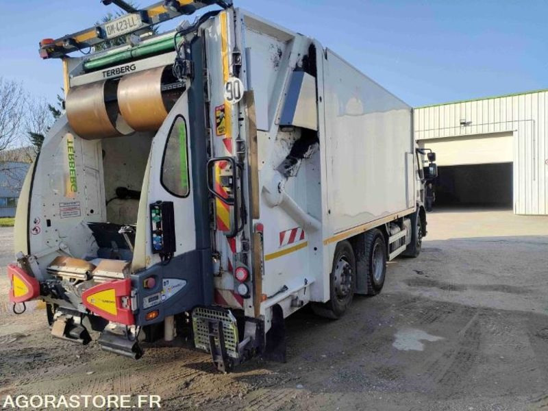 RENAULT D26 WIDE 320.26-E6 - BOM 20m3 CARGOPAC II - 2014 / 306697 KM (DM423LL) - Autogunoiere: Foto 2 RENAULT D26 WIDE 320.26-E6 - BOM 20m3 CARGOPAC II - 2014 / 306697 KM (DM423LL) - Autogunoiere: Foto 2