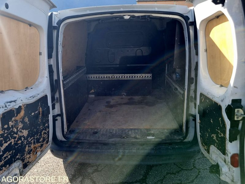 RENAULT - KANGOO EXPRESS GRAND CONFORT - 2018 / 254850KM (M23500) - Autoutilitară compactă: Foto 5 RENAULT - KANGOO EXPRESS GRAND CONFORT - 2018 / 254850KM (M23500) - Autoutilitară compactă: Foto 5