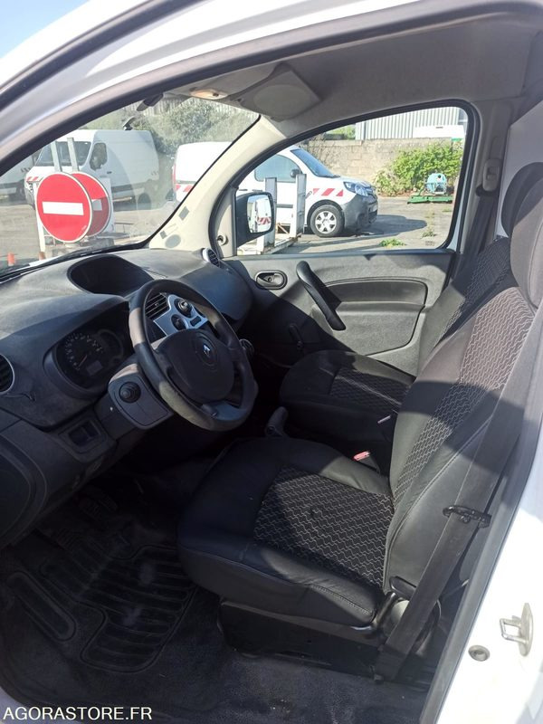 RENAULT KANGOO VU 2 PLACES 1.5 DCI 68CH 2011 103906KM - Autoutilitară compactă: Foto 5 RENAULT KANGOO VU 2 PLACES 1.5 DCI 68CH 2011 103906KM - Autoutilitară compactă: Foto 5