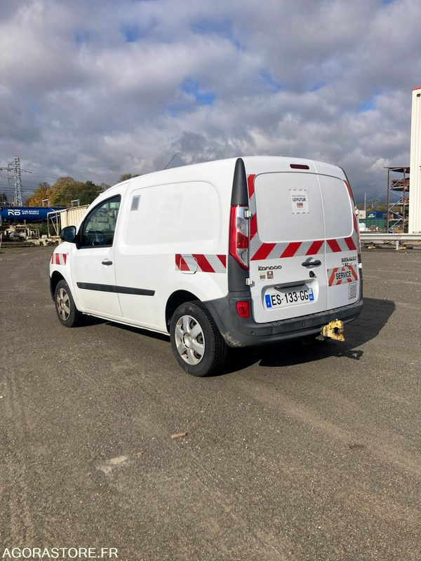 Autoutilitară compactă RENAULT KANGOO diesel - Année 2017 - 330 000 km: Foto 7