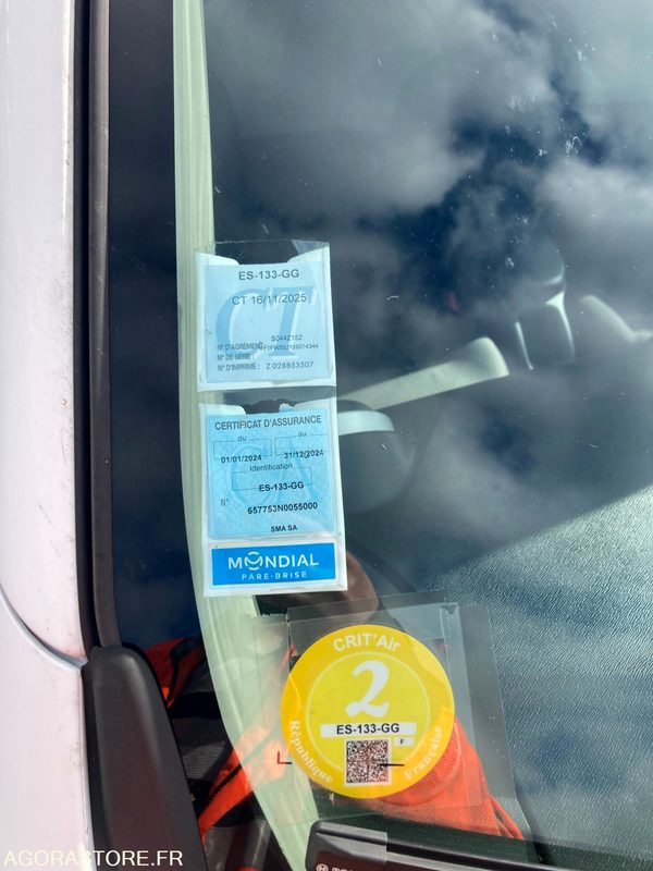 Autoutilitară compactă RENAULT KANGOO diesel - Année 2017 - 330 000 km: Foto 16