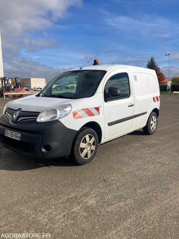 RENAULT KANGOO diesel - Année 2017 - 330 000 km - Autoutilitară compactă: Foto 1 RENAULT KANGOO diesel - Année 2017 - 330 000 km - Autoutilitară compactă: Foto 1