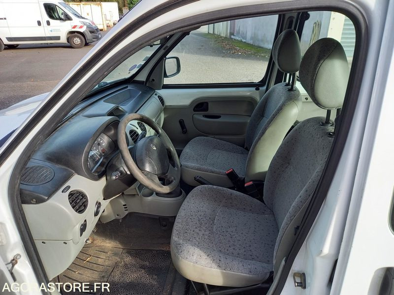 RENAULT Kangoo 3786-SH-33 GPL DANS L'ÉTAT - Autoutilitară compactă: Foto 5 RENAULT Kangoo 3786-SH-33 GPL DANS L'ÉTAT - Autoutilitară compactă: Foto 5