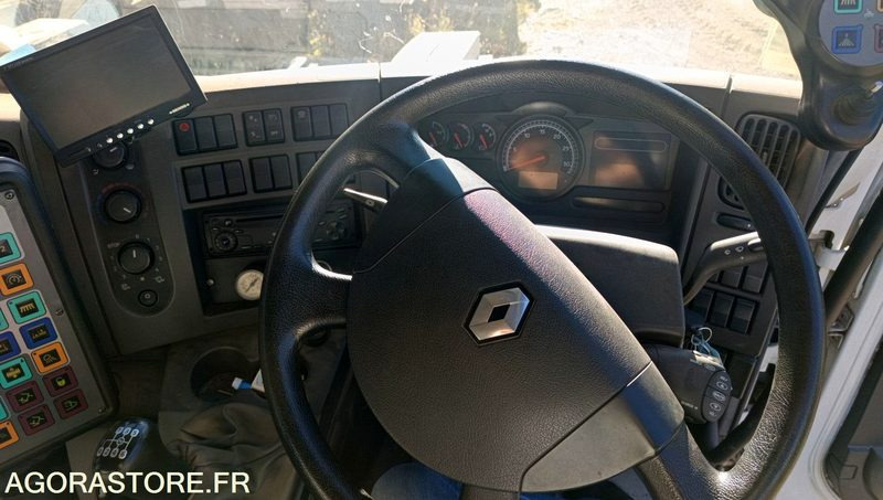 RENAULT MAJOR SCARAB - 2007 - 4730h - Măturătoare stradală: Foto 5 RENAULT MAJOR SCARAB - 2007 - 4730h - Măturătoare stradală: Foto 5