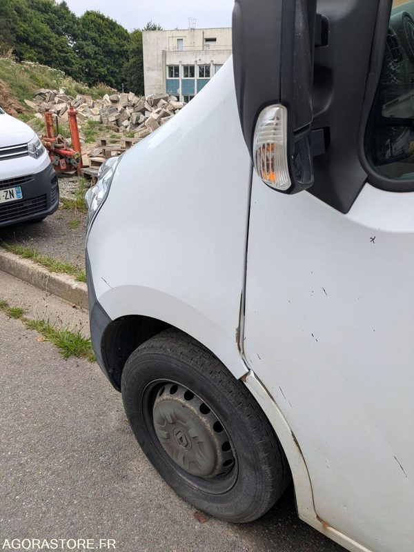 RENAULT MASTER - 2013 - 257835 km - Dubă: Foto 5 RENAULT MASTER - 2013 - 257835 km - Dubă: Foto 5