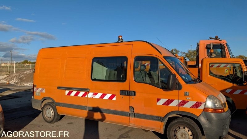 RENAULT MASTER FM-521-JQ - 2006 - Dubă: Foto 2 RENAULT MASTER FM-521-JQ - 2006 - Dubă: Foto 2