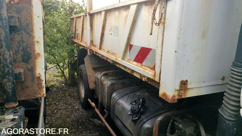 RENAULT MIDLUM 180 - 2003 - Autoutilitară basculantă: Foto 3 RENAULT MIDLUM 180 - 2003 - Autoutilitară basculantă: Foto 3