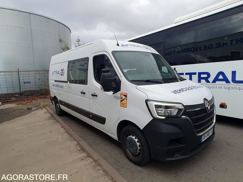 RENAULT TRAFFIC 9 PL AUTO ECOLE - 2019 - 83000 Kms - Autoutilitară compactă: Foto 1 RENAULT TRAFFIC 9 PL AUTO ECOLE - 2019 - 83000 Kms - Autoutilitară compactă: Foto 1
