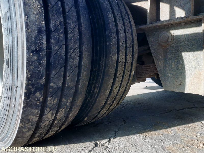 Remorque porte engin - CASTERA - 1976 - Remorcă: Foto 5 Remorque porte engin - CASTERA - 1976 - Remorcă: Foto 5