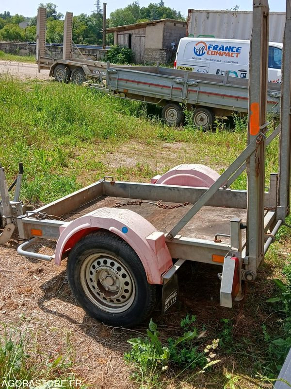 Remorque PORTE ROULEAU HUBIERE - Remorcă transport utilaje: Foto 3 Remorque PORTE ROULEAU HUBIERE - Remorcă transport utilaje: Foto 3