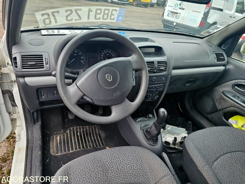 Renault Clio - 2007 - 207043km - 3891ZS76 - Automobil: Foto 5 Renault Clio - 2007 - 207043km - 3891ZS76 - Automobil: Foto 5