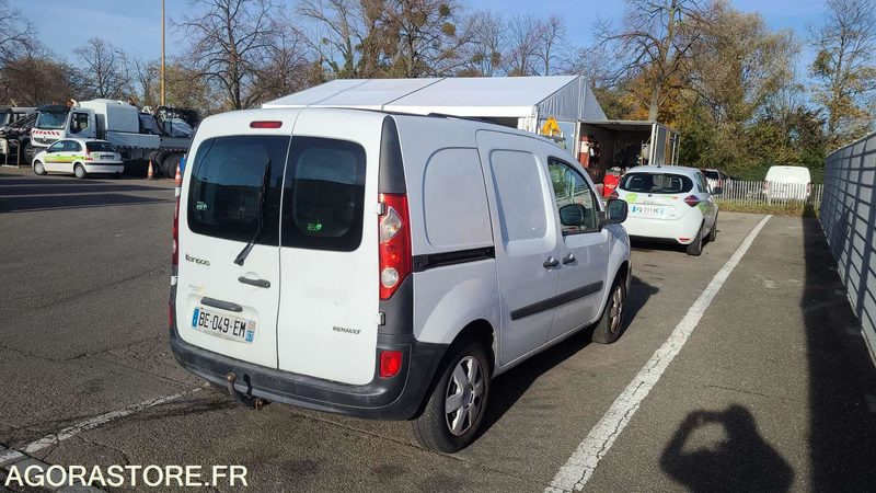 Renault Kangoo - 2011 - 125072kms - BE049EM - Autoutilitară compactă: Foto 2 Renault Kangoo - 2011 - 125072kms - BE049EM - Autoutilitară compactă: Foto 2