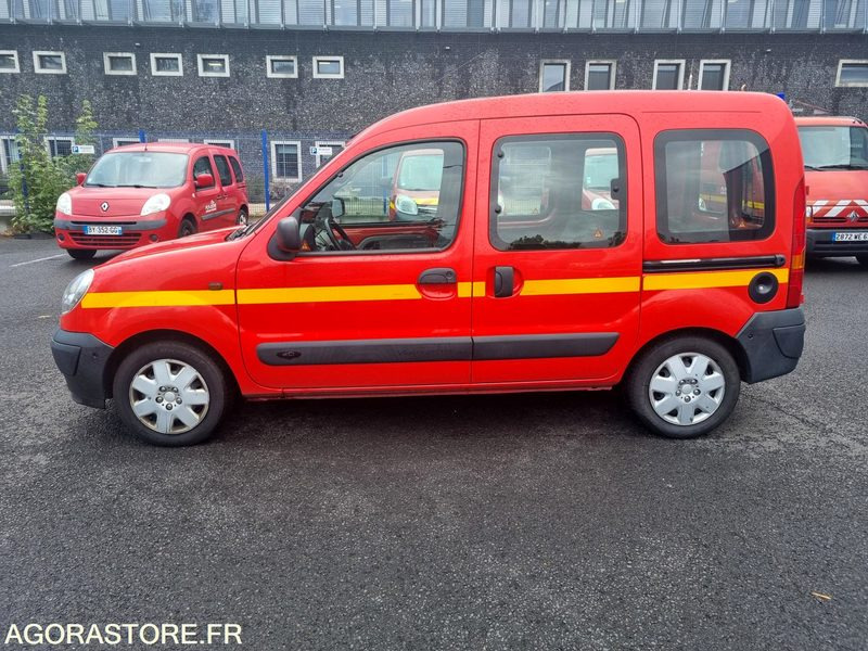 Renault Kangoo Diesel - 4370 XM 63 - 2003 - Autoutilitară compactă: Foto 2 Renault Kangoo Diesel - 4370 XM 63 - 2003 - Autoutilitară compactă: Foto 2