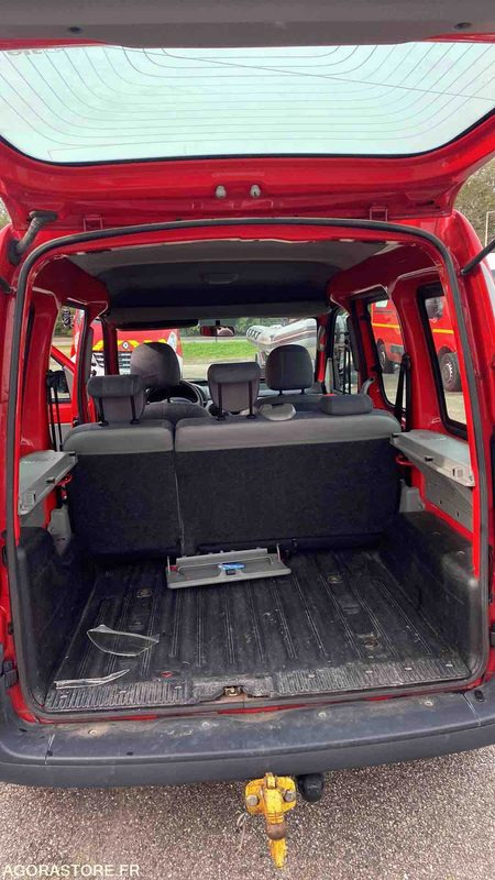 Renault Kangoo dci Expression - 16/06/2004 - Autoutilitară compactă: Foto 5 Renault Kangoo dci Expression - 16/06/2004 - Autoutilitară compactă: Foto 5