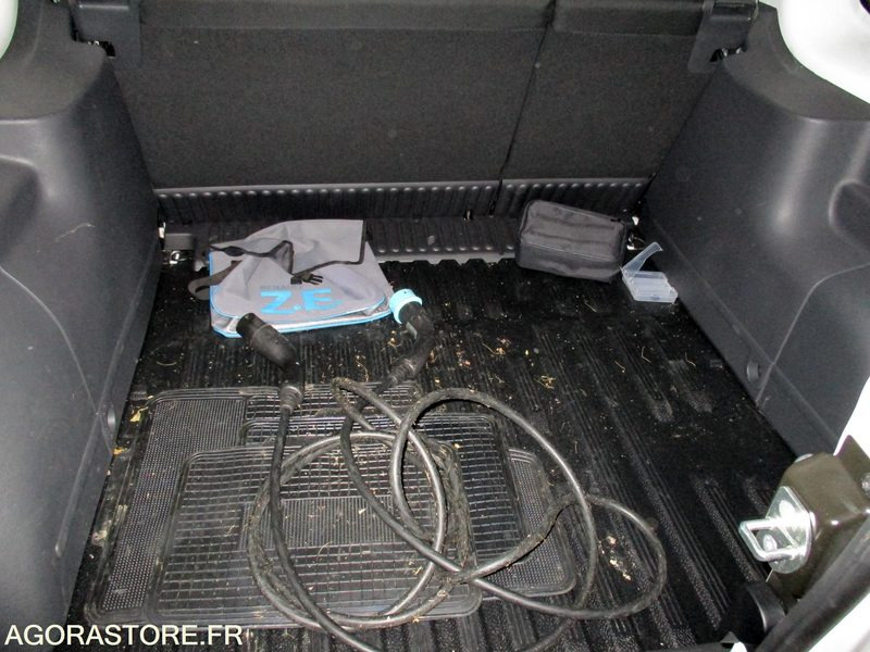 Renault Kangoo électrique - 2018 - 11391 kms - Autoutilitară compactă, Autoutilitară electrică: Foto 5 Renault Kangoo électrique - 2018 - 11391 kms - Autoutilitară compactă, Autoutilitară electrică: Foto 5