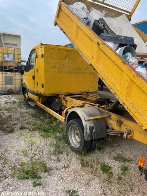 Renault Mascott benne basculante 2010 - Autoutilitară basculantă: Foto 1 Renault Mascott benne basculante 2010 - Autoutilitară basculantă: Foto 1