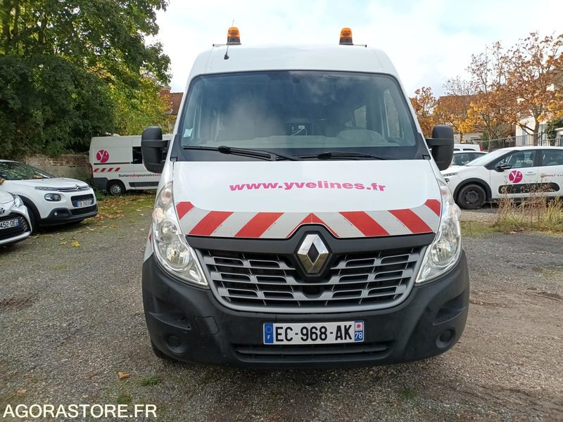 Renault Master 7 places - 179427 kms - 2016 - Dubă: Foto 2 Renault Master 7 places - 179427 kms - 2016 - Dubă: Foto 2