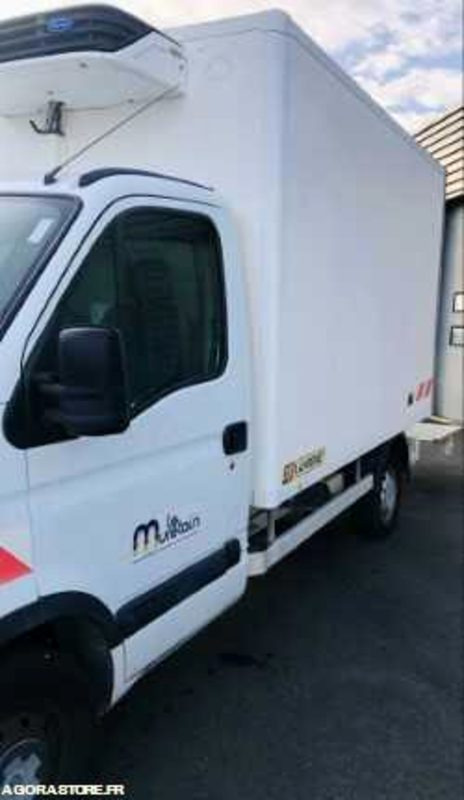 Renault Master Frigorifique 3T5 - 245575km - 2002 - Autoutilitară frigorifica: Foto 5 Renault Master Frigorifique 3T5 - 245575km - 2002 - Autoutilitară frigorifica: Foto 5